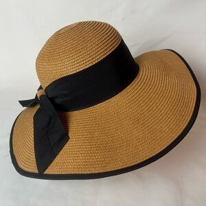 Scala Pronto Wide Brim Straw Sun Hat Black Ribbon Band Bow Women’s One Size